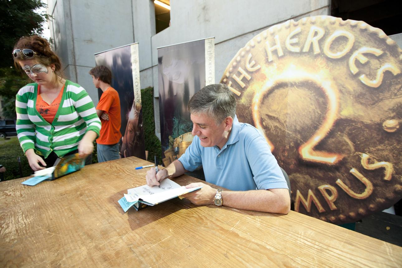 Universo de Percy Jackson ganha novos livros